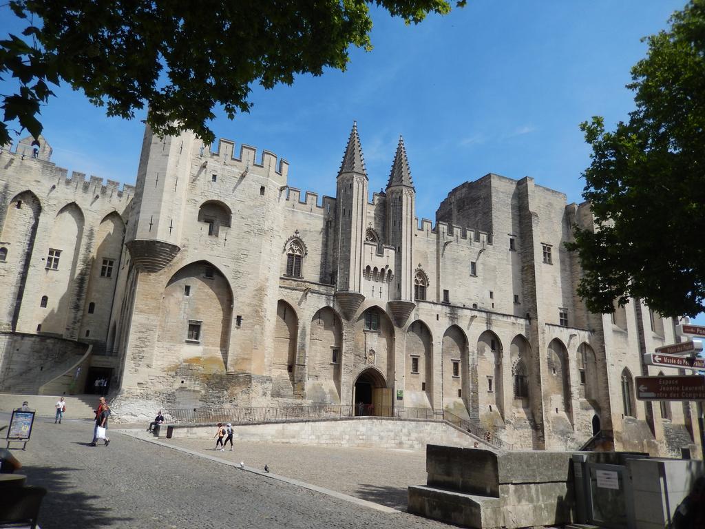 Face Au Palais Bed and Breakfast Avignon Eksteriør billede